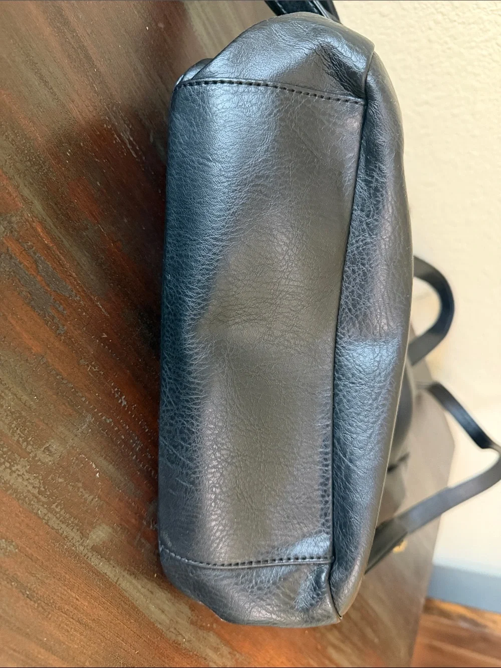 Relic by Fossil  Black Leather Messenger Tote with Front Pocket